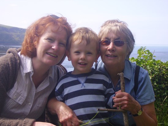 Liz, Mum and a young William, Barmouth, 2006