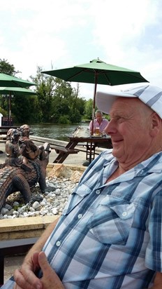 Lunch at The Broads