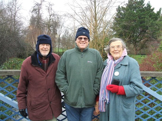 Philip, Phil and Chenda in RegentsPark 2006