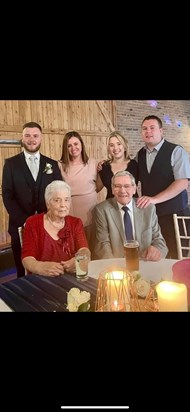 Special memories of Nan & Gramp and all their grandchildren 