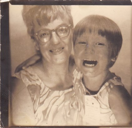 Mary Kay and daughter Maria 1967