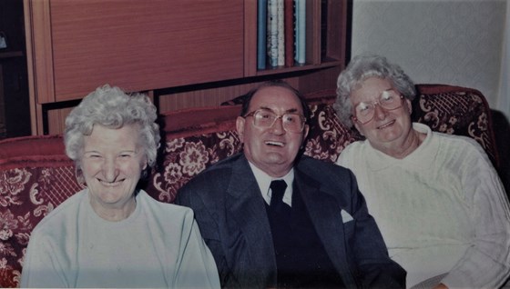 Christmas 1994 with sisters Anne and Doris