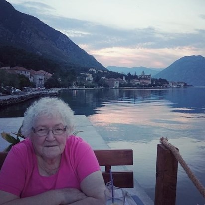 Mum in Prcanj, Kotor