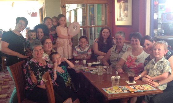 A family get together at Brewsters!! Always so much fun xxx