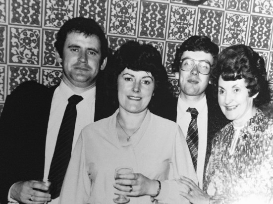 Alan with sister Josie, his brother John and mother May