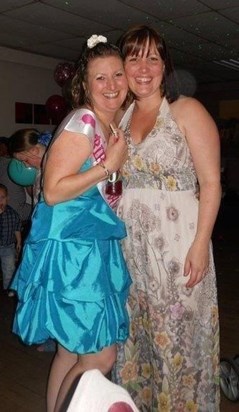 Me and my beautful friend on her 30th. 2010