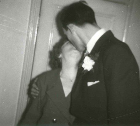 Wedding Day Kiss 7 Feb 1959