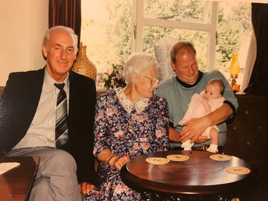 Gramps, Great Gran, Dad & Kelly at Great Grans 80’th birthday