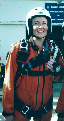 Marg before parachute jump
