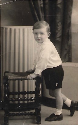 Derek aged 3/4