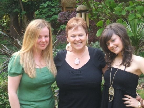 Nikki, Mum, and Hannah