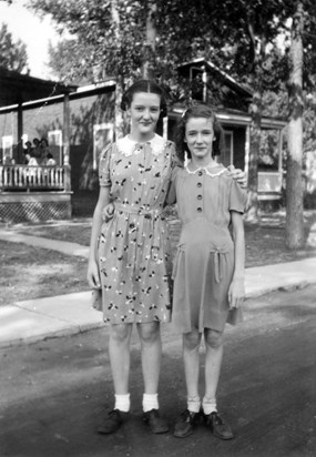 Therese & Madeleine Bernuy, 1944