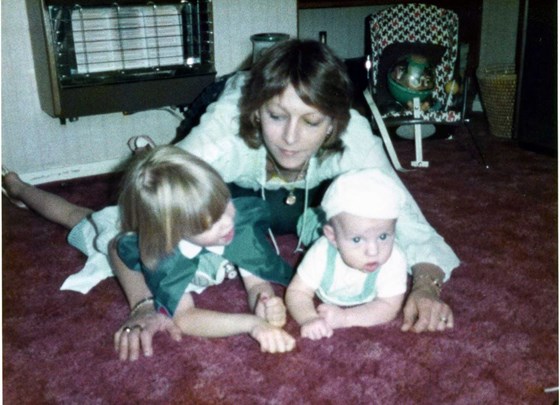 Mum, Shaz & Sam - 1984 - Walshford Way