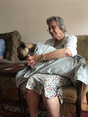 Auntie Julie with Tig at Mary’s flat in Haslemere June 2018