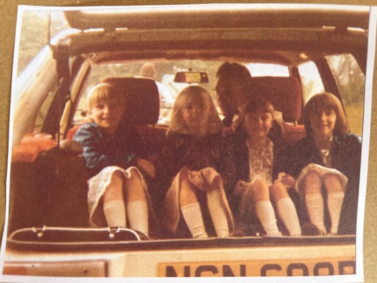 Windsor Safari Park 9/6/79 Jen, Deb, Sarah,Tina