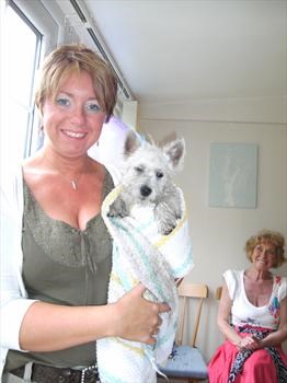 Taken 5th June 2009. This is my last picture I have of my mum. xxxx