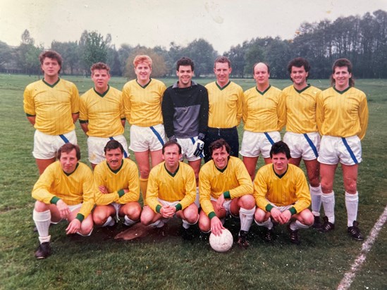 Baz playing for Heronwood Old Boys in 1987 with Jamie Horton and John French (Frenchie) and John Wilkinson (Wilkie). They came joint second with Foresters in the league in this year, just one point away from Jonwax who took first place  