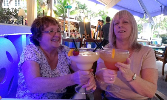 Mum & Ann with GIANT cocktails in Miami (14/11/14)