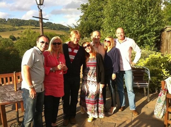 Old Nomads Catching up in the surrey hills