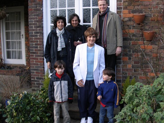 Jan 2006 - Karena with Auntie Celine, Fergus and nephews Sam, Rick and James in Brighton