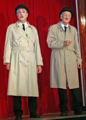 PETER AND CHRISTOPHER AS THE DETECTIVES THOMSON AND THOMPSON (WITH A ‘P’), IN THE TEDDY BEARS PICNIC. (PETER RIGHT WEARING BOWLER HAT AND MOUSTACHE)