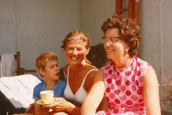 Nige, Beryl and Hilda