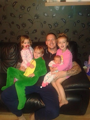 Jason & his girls