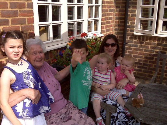 Grandma with Bethany, Harry, Kaitlin and Freya, August 2009