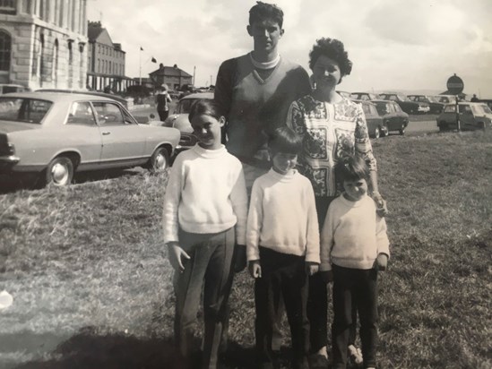 Family holiday in Beaumaris in 1960s