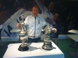 David with the cups
