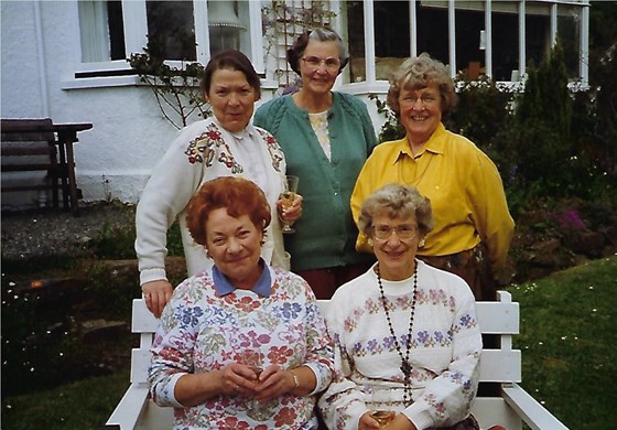 Joyce and her sister Bunty with some of their cousins