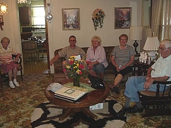 2009 at home on Huber Ave.with Greg, Paula, Sharon and Alan
