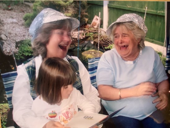 Mary with Pam and Tegan at Ann's house