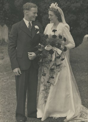 Mum & Dad on their wedding day Sep 1949