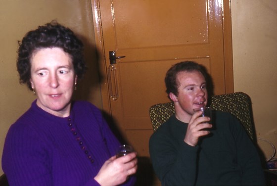 Mum & Mel Christmas 1974
