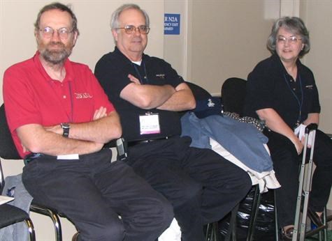 Dick w/ Steve & Penny Studley; all set to leave Supercomputing 2005, Seattle