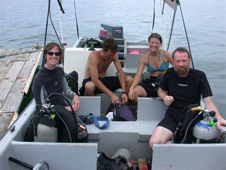 Dick (with Alice Boyle, Mary Burke, Johnny Brokaw) on a diving/snorkelling trip in Panama, 2004