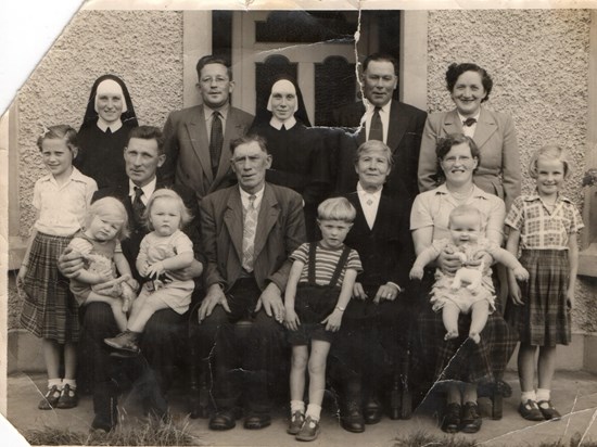 1955: Smith family photo, Kilnavarra