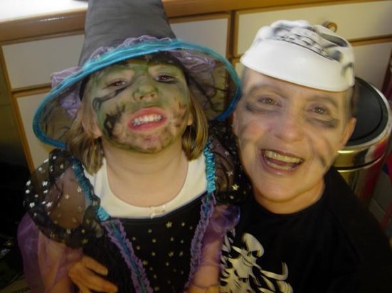 Phoebe & Grandma Carole at Halloween!