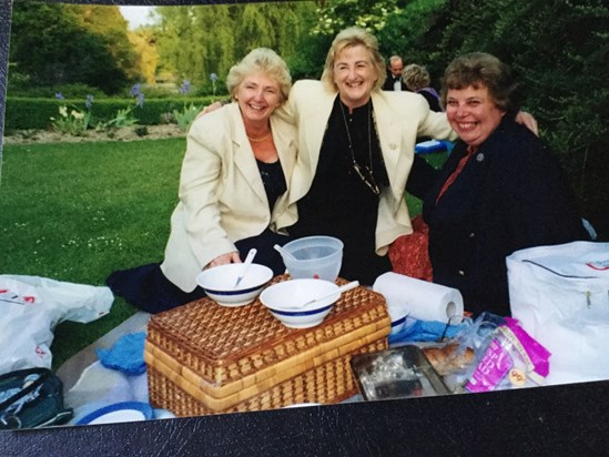 Lorraine, Al and me picnicking at Glyndebourne