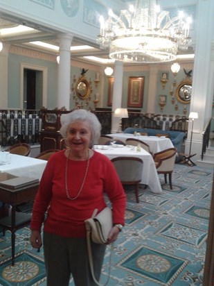 Josie having lunch at the Lanesborough, London