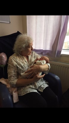 Aiya’s first picture with great great Auntie Tree