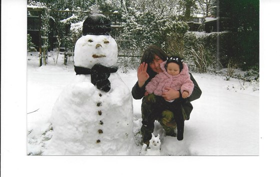 BUILDING SNOW MAN AND SNOW CAT WITH AMELIA GOOSE