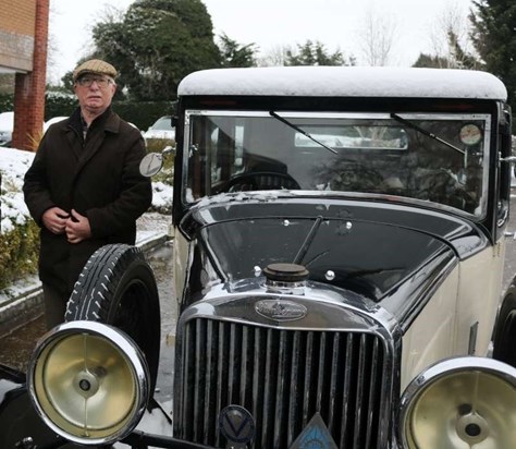 Peter prepares to drive home from the Sunbeam,Talbot, Darracq register meeting in March 2018