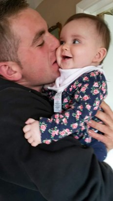 Always a kiss for his niece Aila