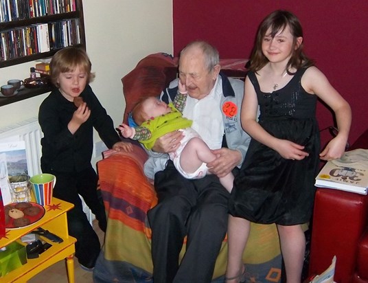 Grandad's 88th birthday with the mini Grahams