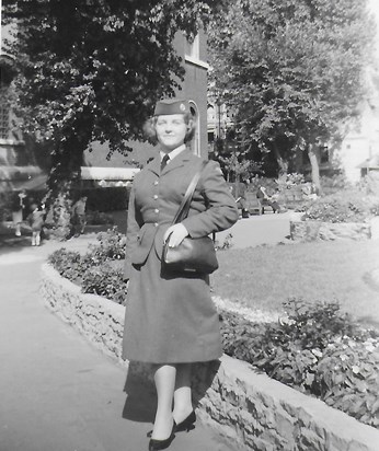 Mum in her WRAF uniform