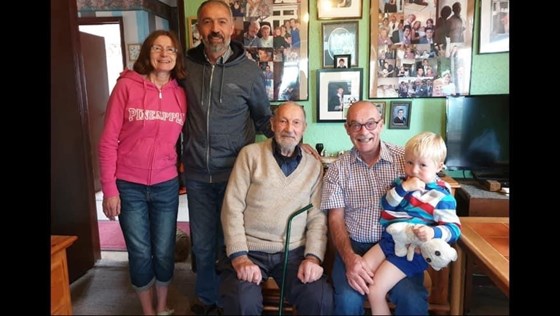 Dad with Carol, Eddie , Paul and great grandson Jack 💙