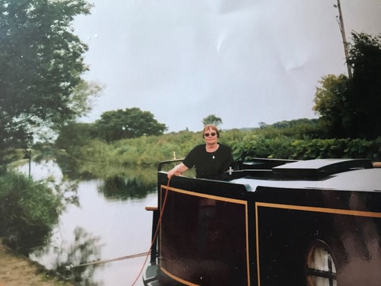 Mom living the dream on her narrow boat