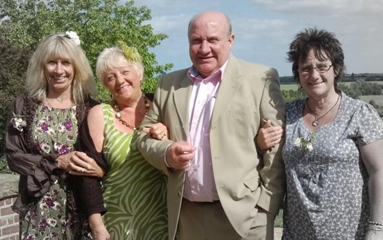Dave and his lovely sisters , Jackie , Di and Heather 